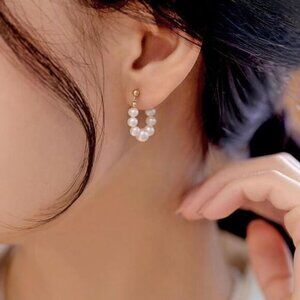 Pearl hoop earrings A927